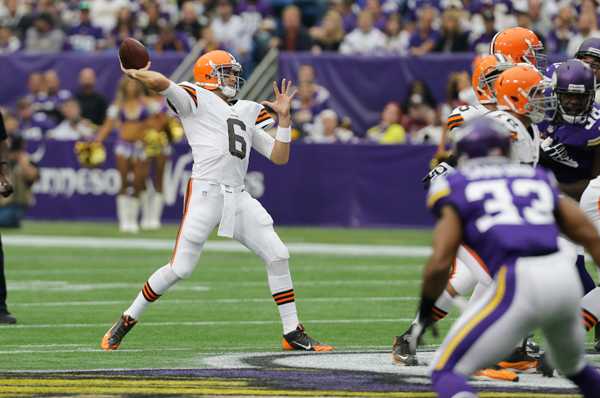 Browns quarterback Brian Hoyer has been dialed in against the Vikings.